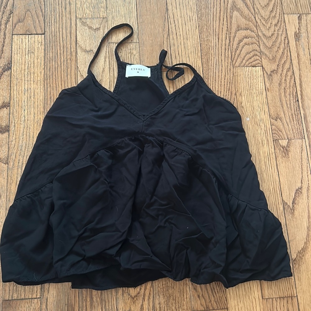 Size small black everly tank top